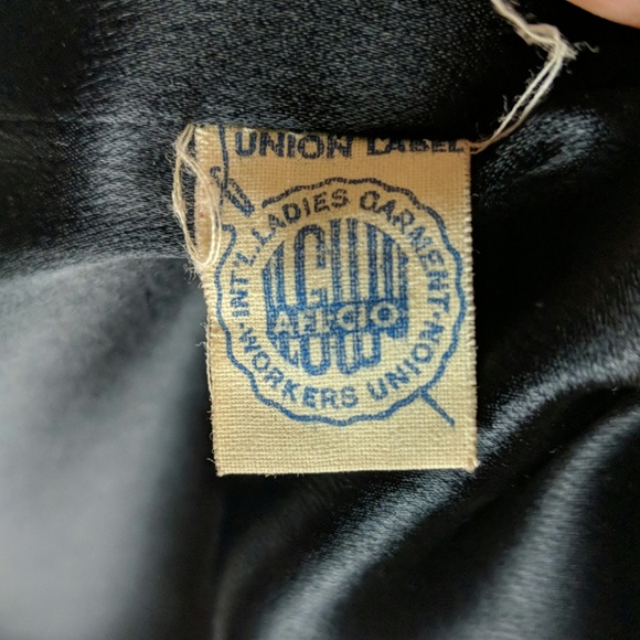 Vintage 1960 Union label coat with fur trim black - Picture 8 of 8